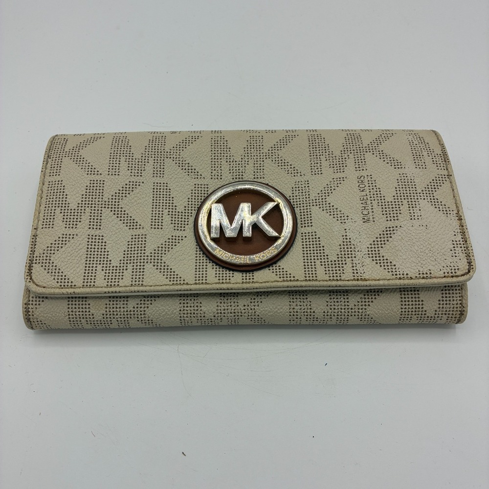 Michael Kors Jet Set Large Flap Continental Wallet Vanilla MK Signature